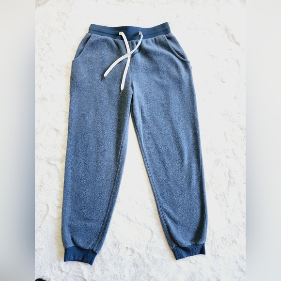 Feat Women's BlanketBlend™ Joggers. Size Small. - Picture 14 of 14